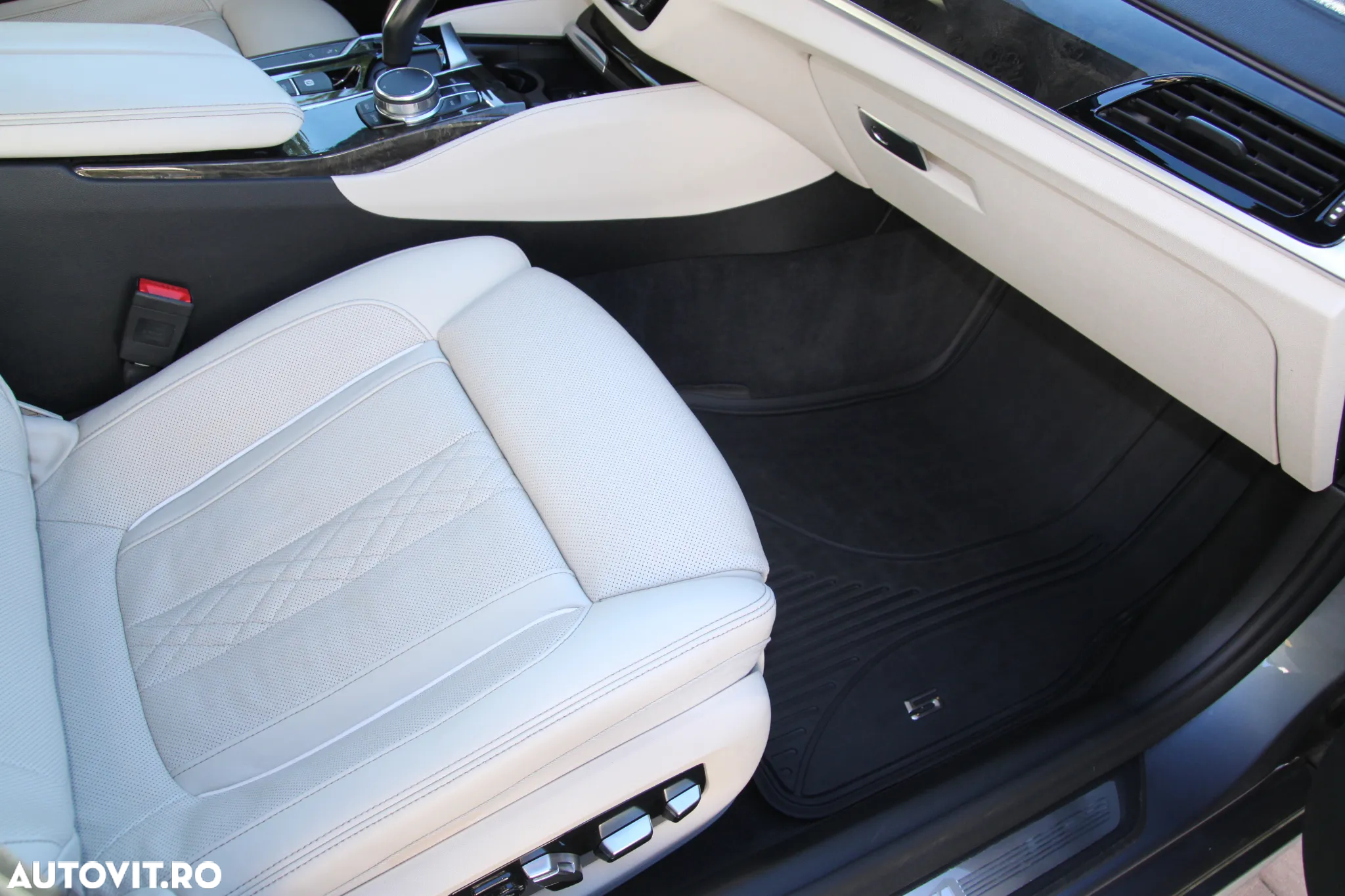 BMW Seria 5 540d xDrive AT - 35