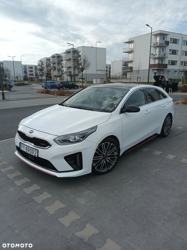 Kia ProCeed 1.6 T-GDI GT DCT - 2
