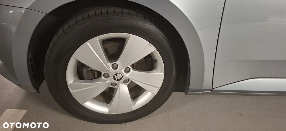 Skoda Superb 1.6 TDI Ambition - 25