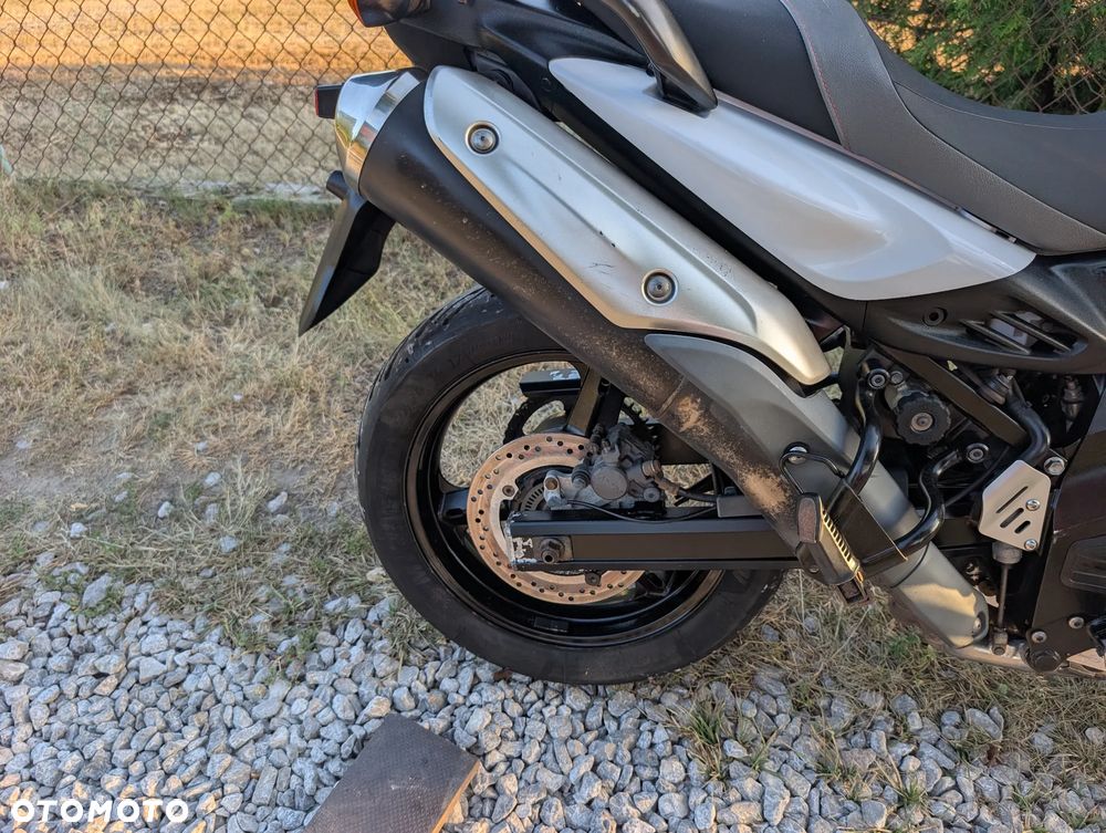 Suzuki V-STROM - 17