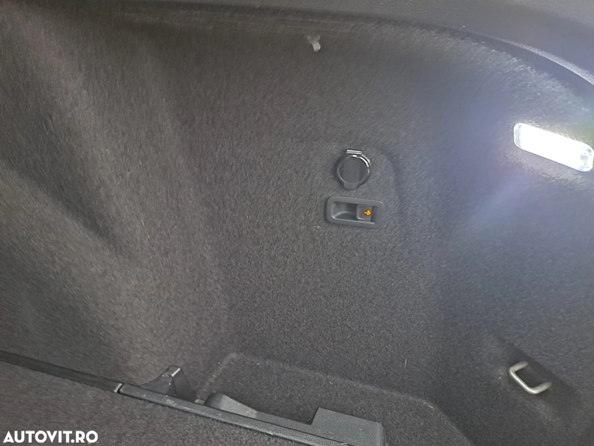 Volkswagen Golf Variant 2.0 TDI 116CP Life - 21
