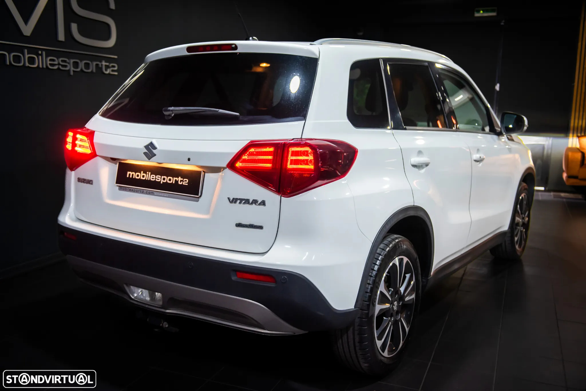 Suzuki Vitara 1.4T GLX 4WD AT - 12