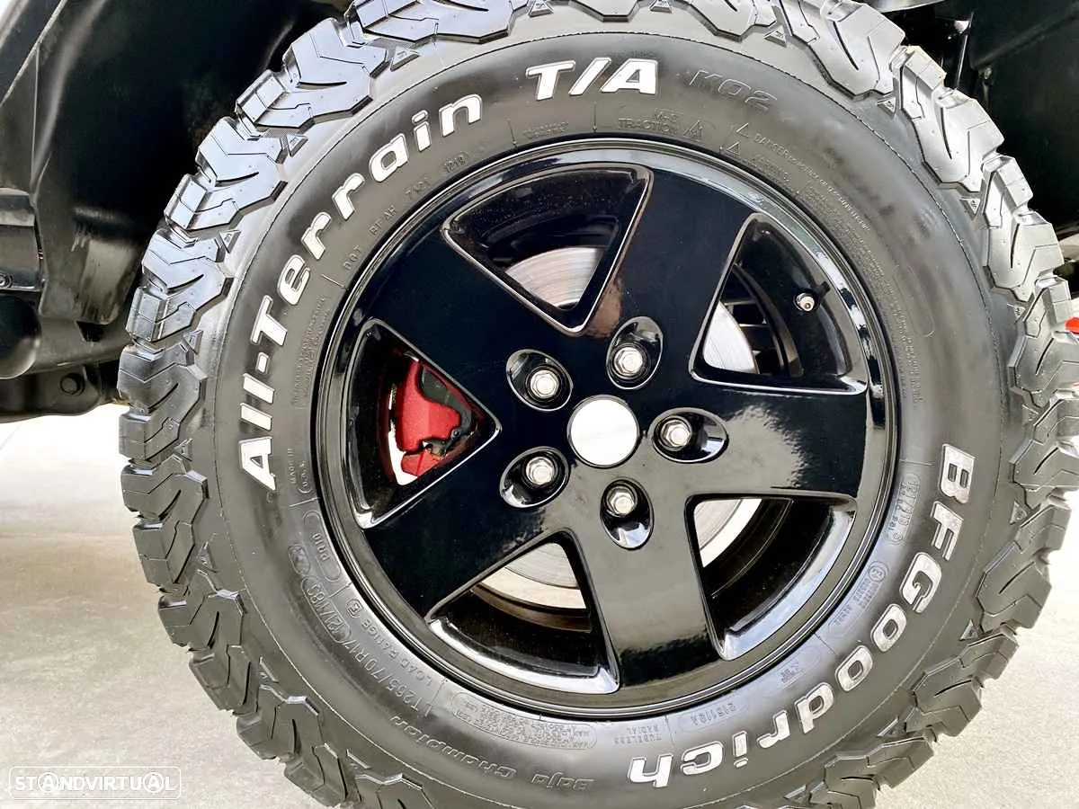 Jeep Wrangler - 37