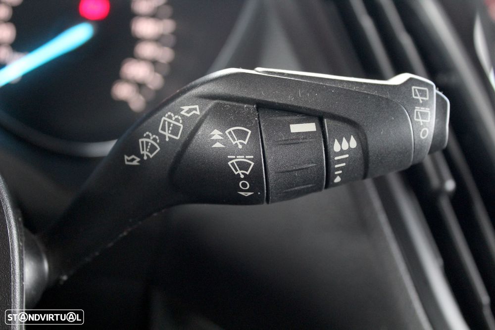 Ford Kuga 1.5 TDCi EcoBlue ST-Line X - 20