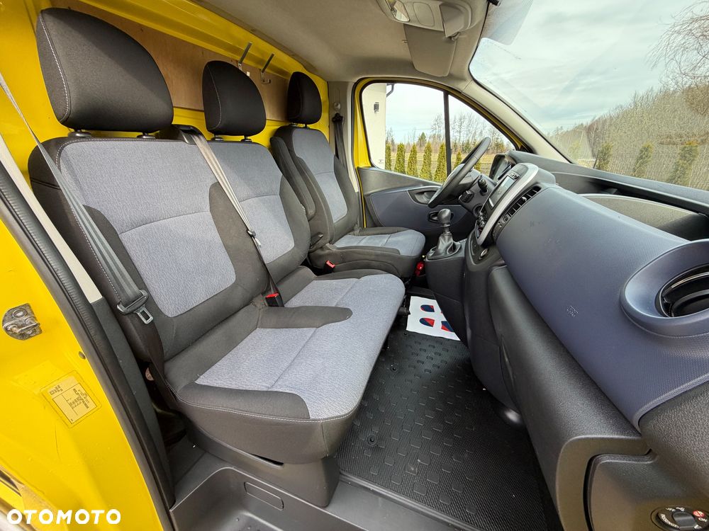 Opel Vivaro - 32