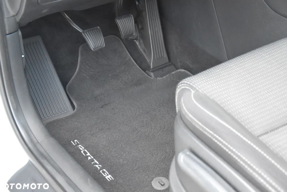 Kia Sportage 1.6 GDI L 2WD - 33