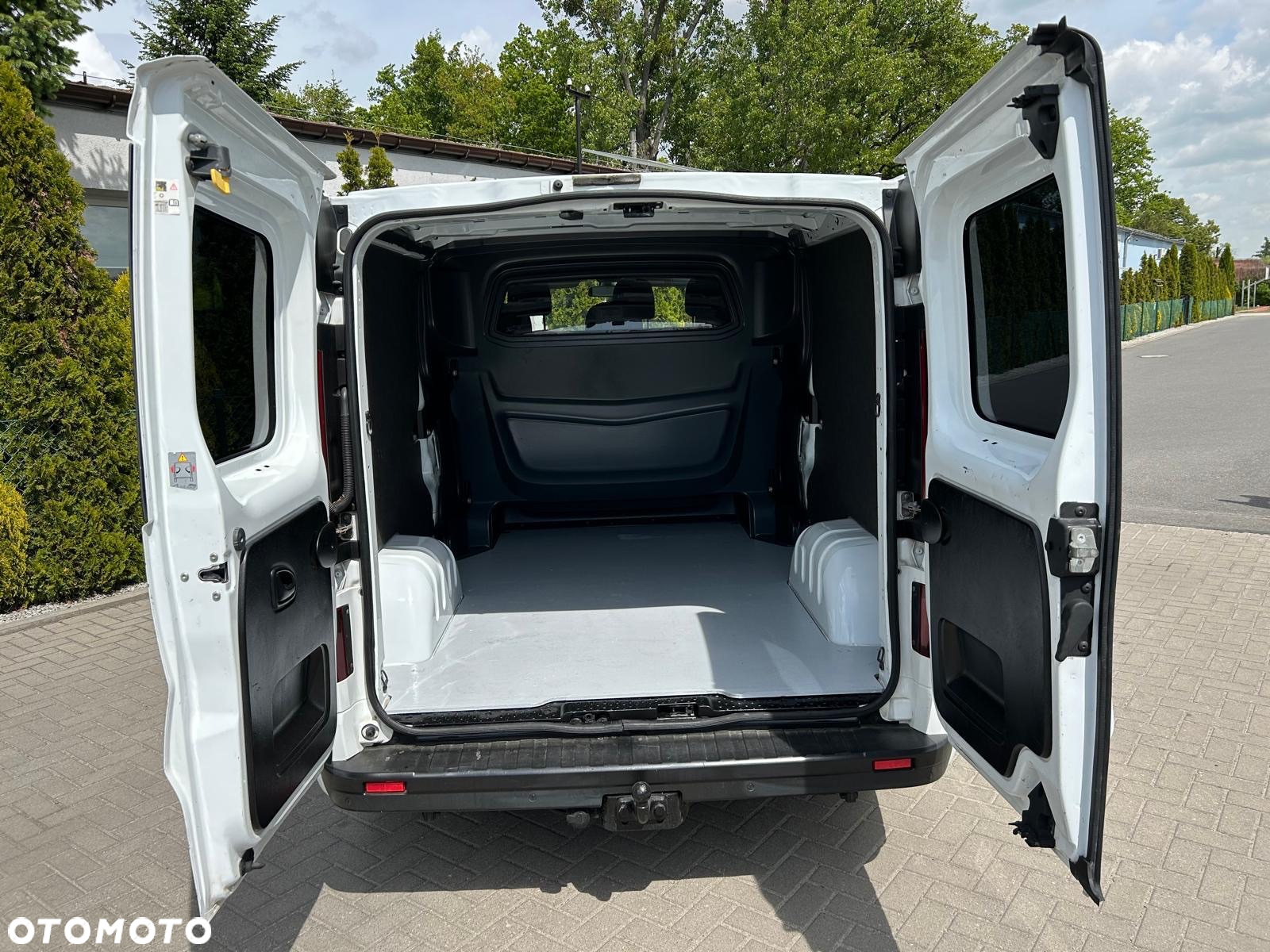 Opel Vivaro L2H1 2,9t Elegance Premium - 16