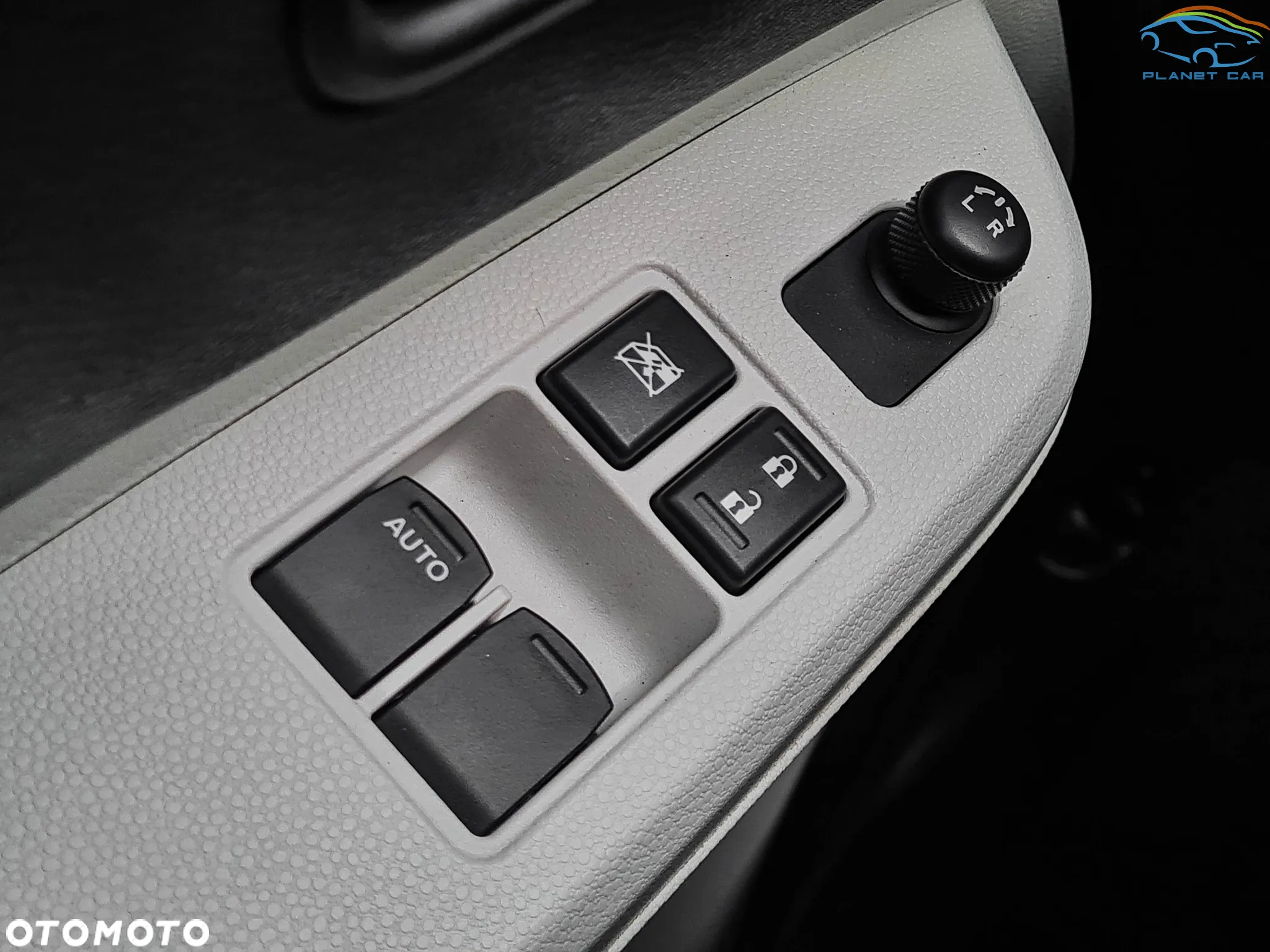 Suzuki Ignis 1.2 Premium 4WD - 27