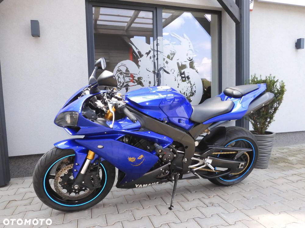 Yamaha R1 - 29