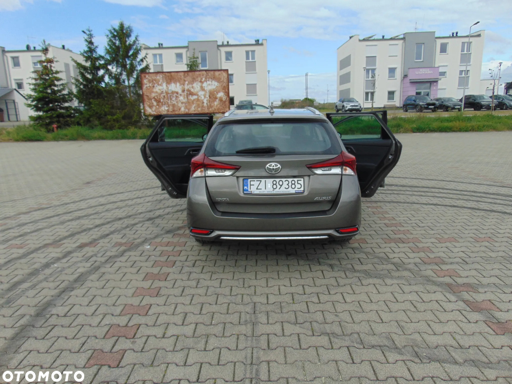 Toyota Auris - 4