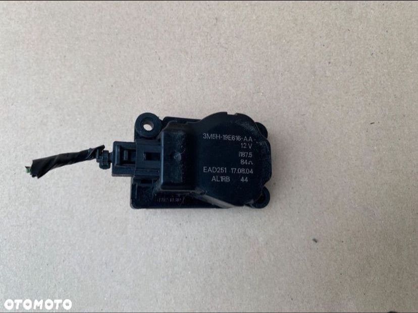 3M5H-19E616 silniczek klap nawiewu Ford focus mk2 c-max mk1 - 1
