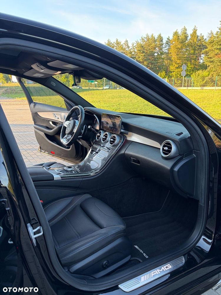 Mercedes-Benz Klasa C AMG 63 S AMG Speedshift MCT 9G - 15