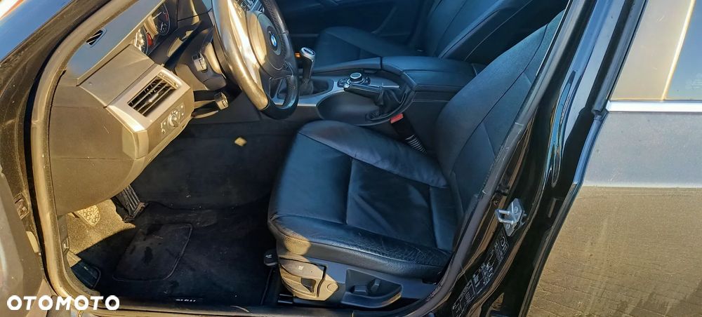 BMW Seria 5 520d Edition Exclusive - 12