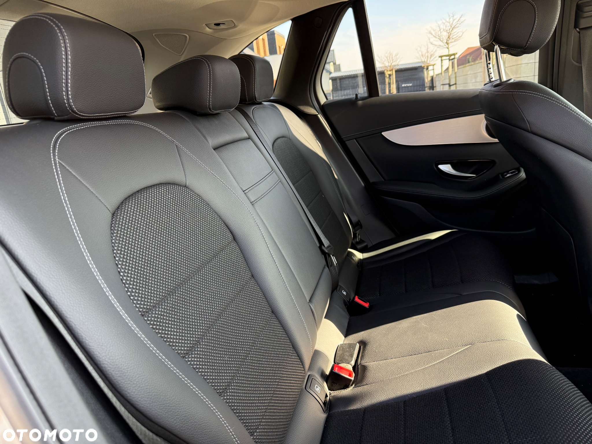 Mercedes-Benz GLC 300 e 4-Matic Business Edition - 20