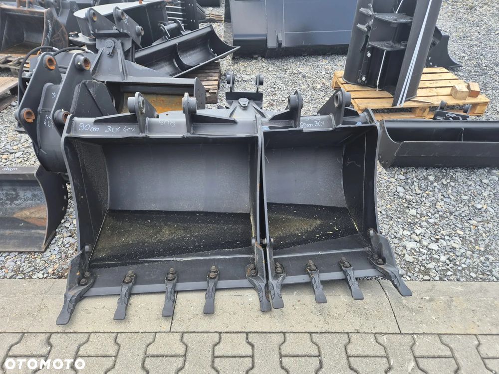 Łyżka do JCB 3CX/4CX 90 cm - 1