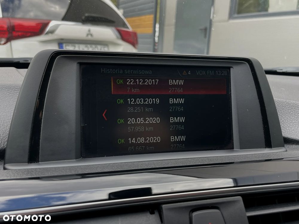BMW Seria 3 320d Touring Advantage - 36