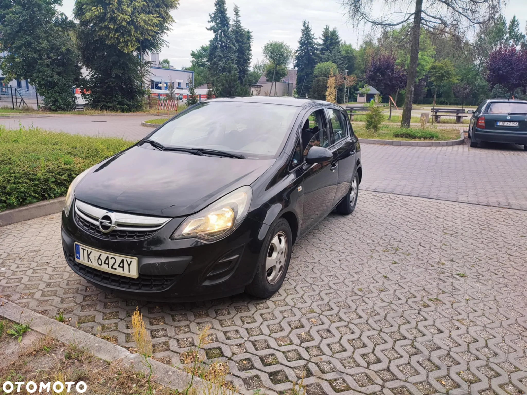 Opel Corsa 1.2 16V Enjoy - 9