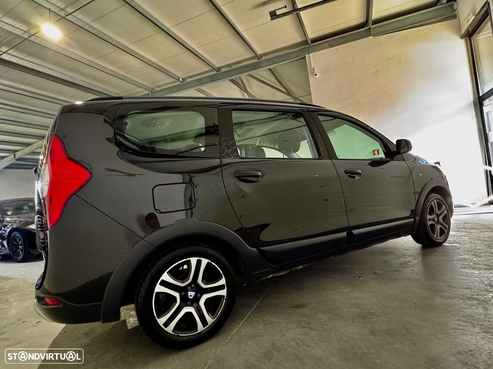 Dacia Lodgy 1.3 TCe Stepway 7L - 23