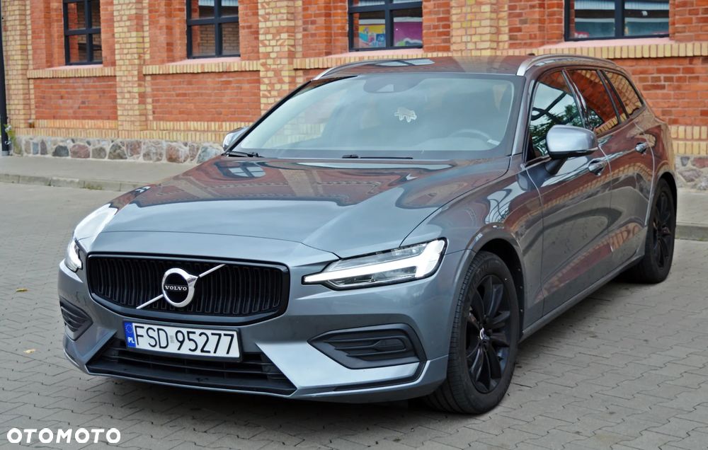 Volvo V60 D3 Momentum Pro - 4