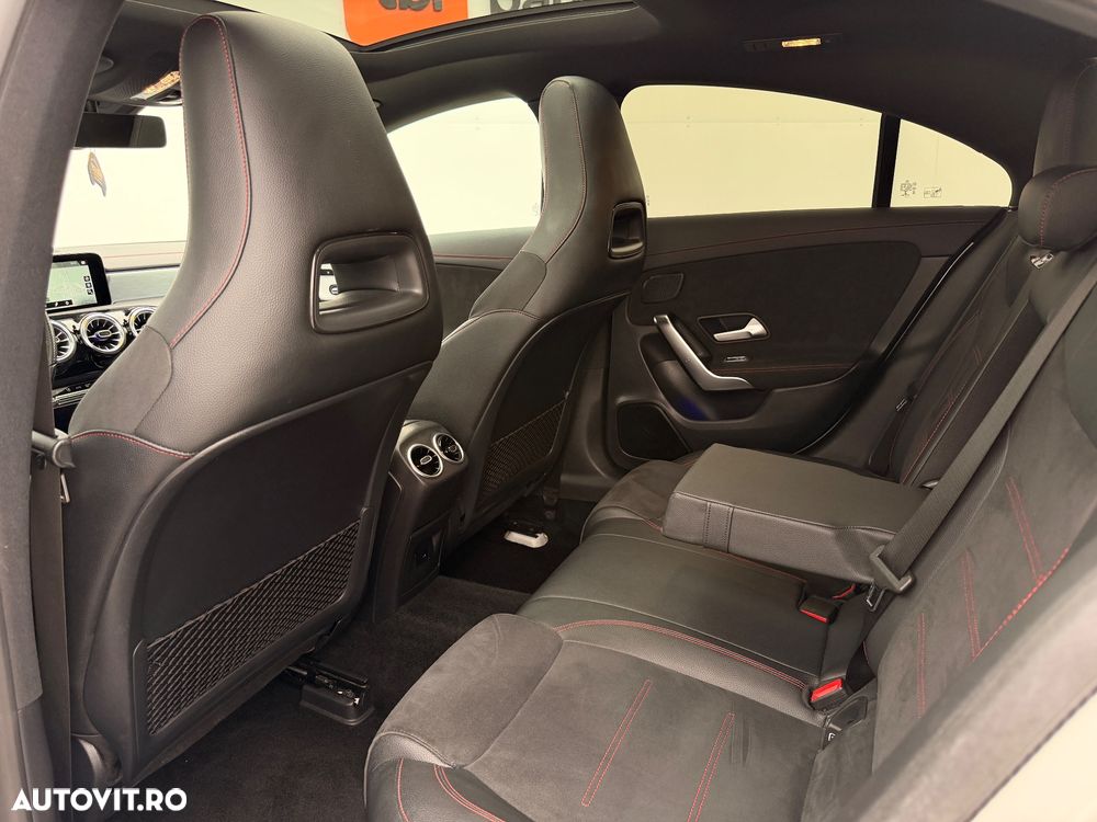 Mercedes-Benz CLA 250 e 8G-DCT AMG Line Advanced Plus - 12