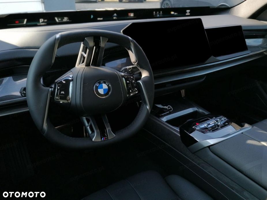 BMW Seria 7 - 8