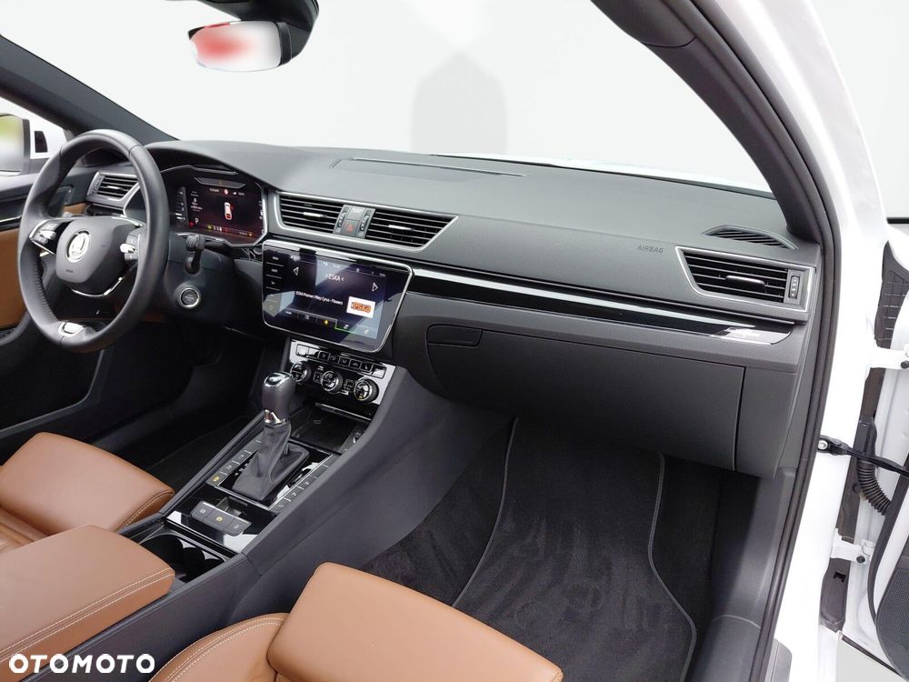 Skoda Superb 2.0 TDI SCR 4x4 L&K DSG - 18
