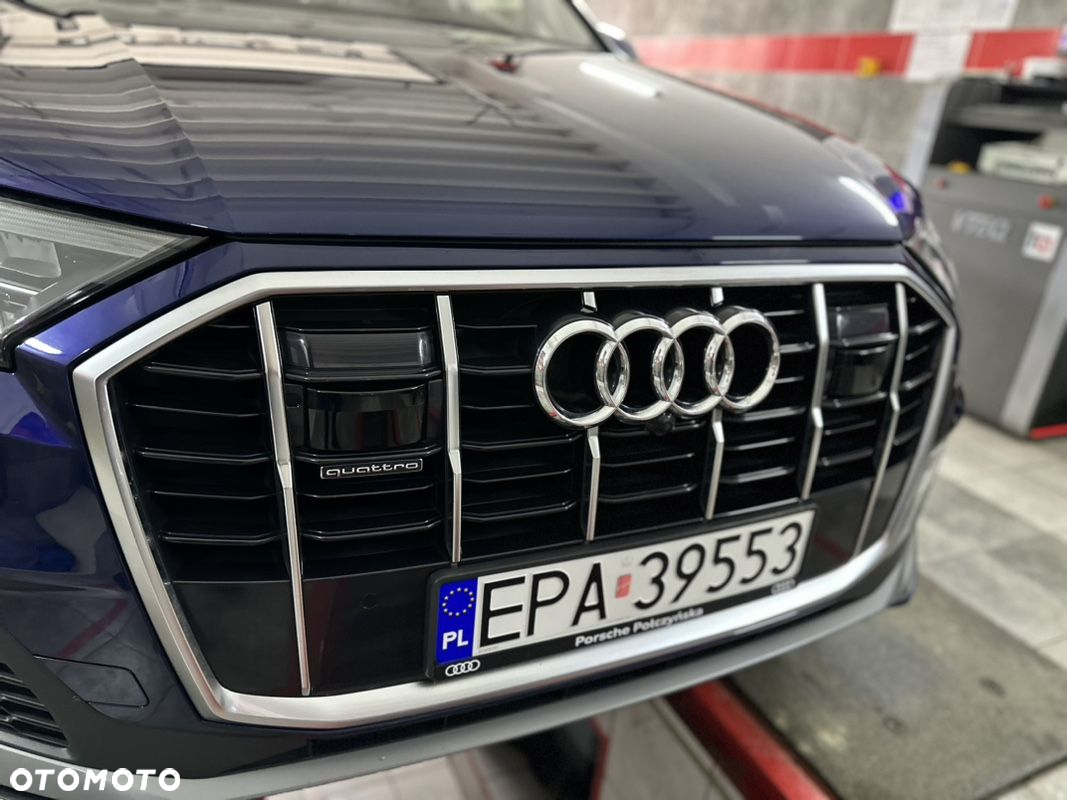Audi Q7 55 TFSI e Quattro S Line Tiptr - 3