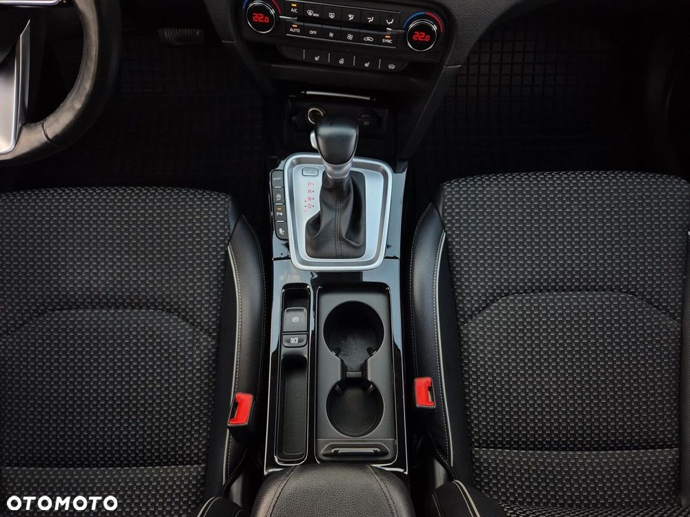 Kia XCeed 1.6 T-GDI L Business Line DCT - 18