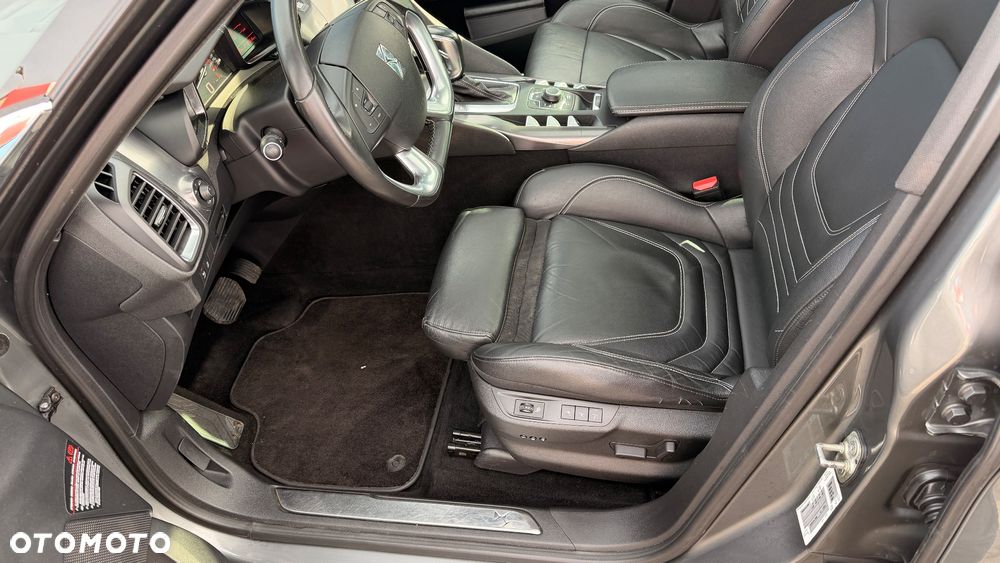 Citroën DS5 HDi 165 SportChic - 28