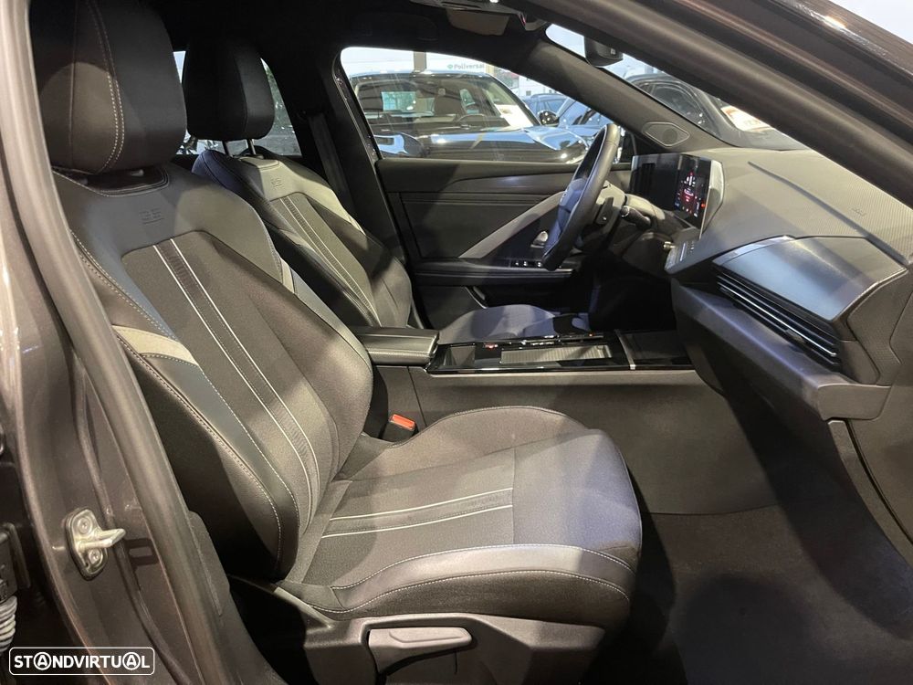 Opel Astra - 32
