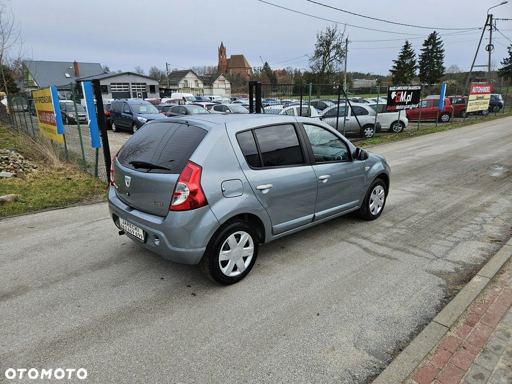 Dacia Sandero - 4