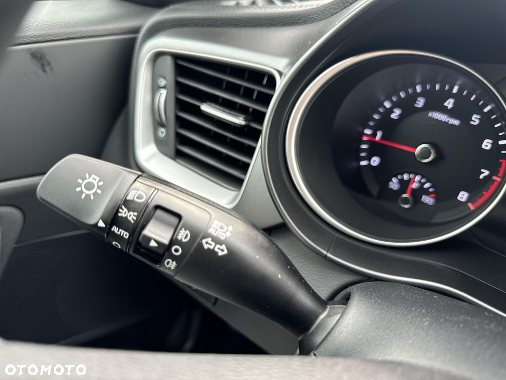 Kia XCeed 1.5 T-GDI M - 20