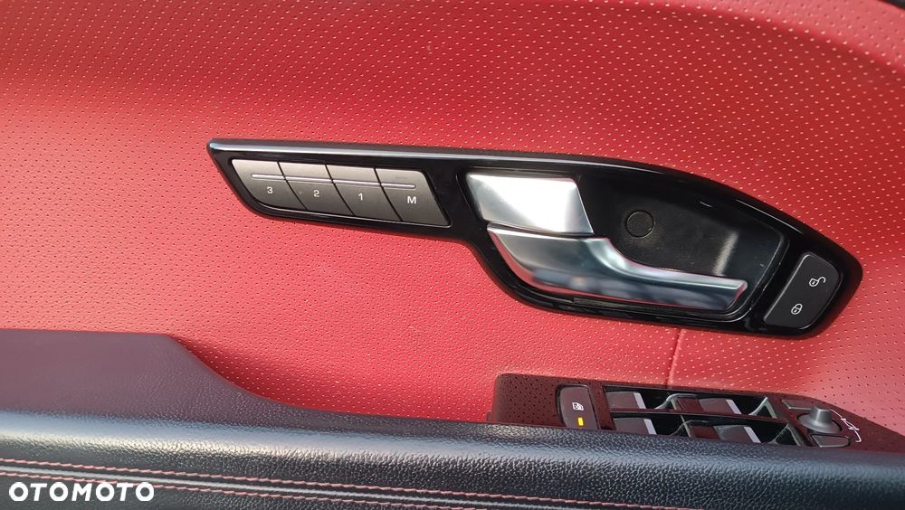 Land Rover Range Rover Evoque - 14
