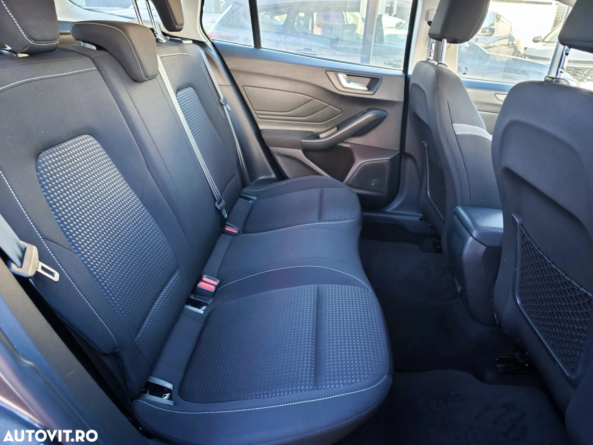 Ford Focus Turnier 1.5 EcoBlue Start-Stopp-System Aut. ACTIVE - 16