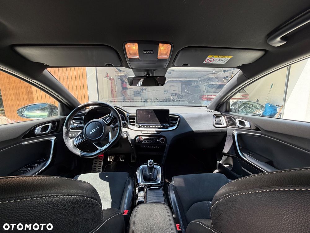 Kia ProCeed 1.5 T-GDI GT Line - 12