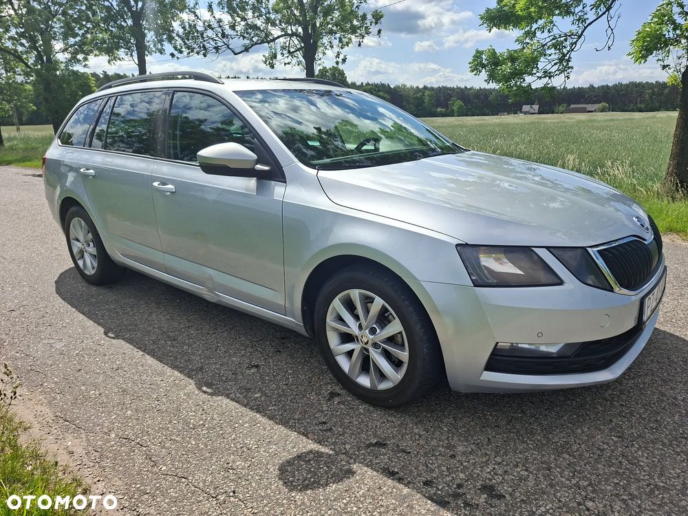 Skoda Octavia 1.6 TDI Ambition DSG - 2