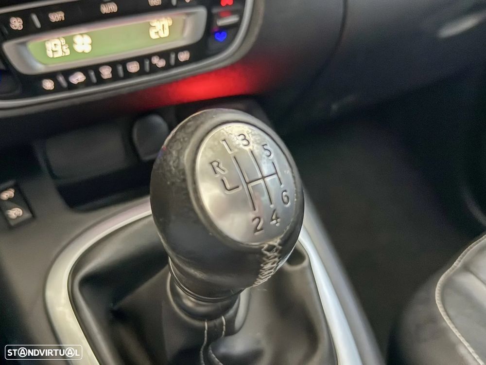 Renault Grand Scénic 1.6 dCi Bose Edition SS - 19