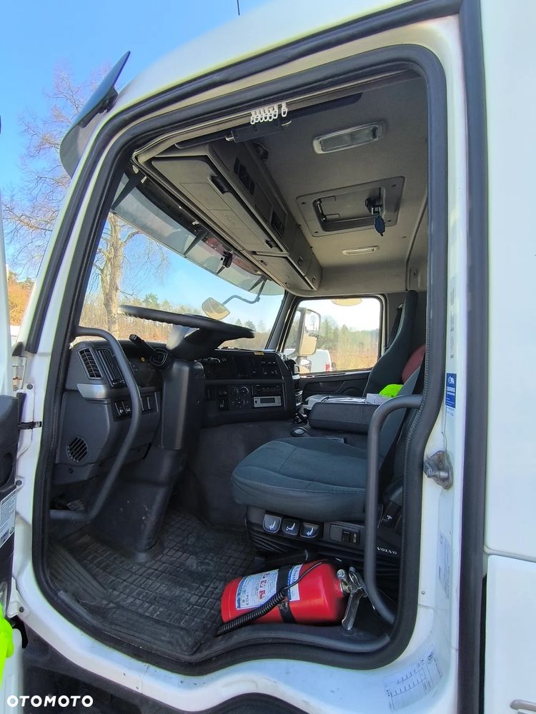 Volvo VOLVO FM 6x2 370 KM Chłodnia 23 EPAL - 6