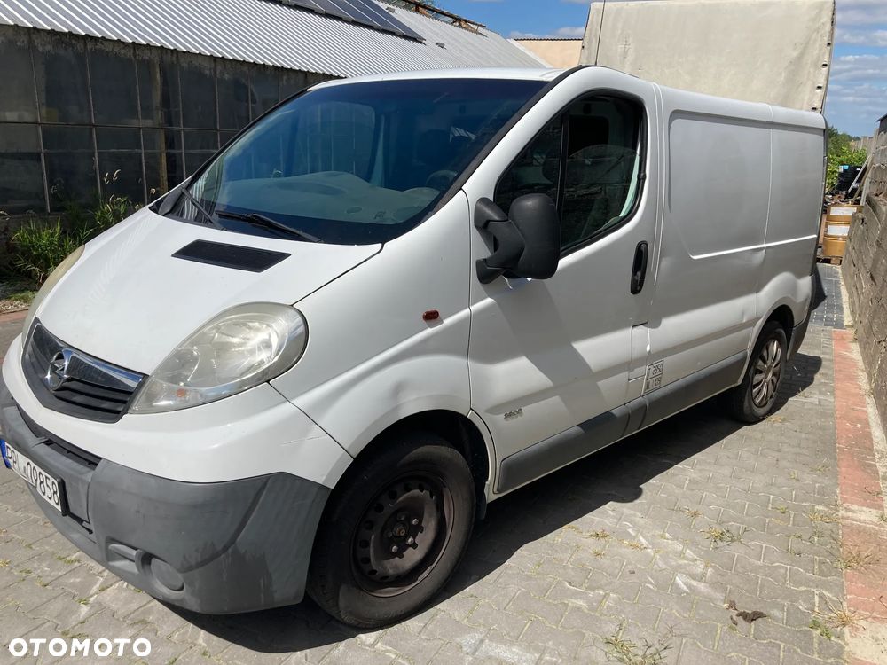Opel Vivaro - 8