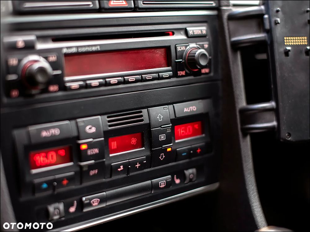 Audi A4 Avant - 29