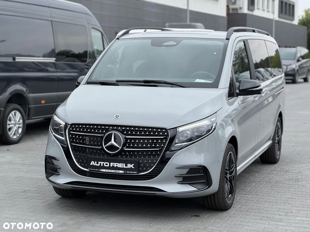 Mercedes-Benz Klasa V - 4