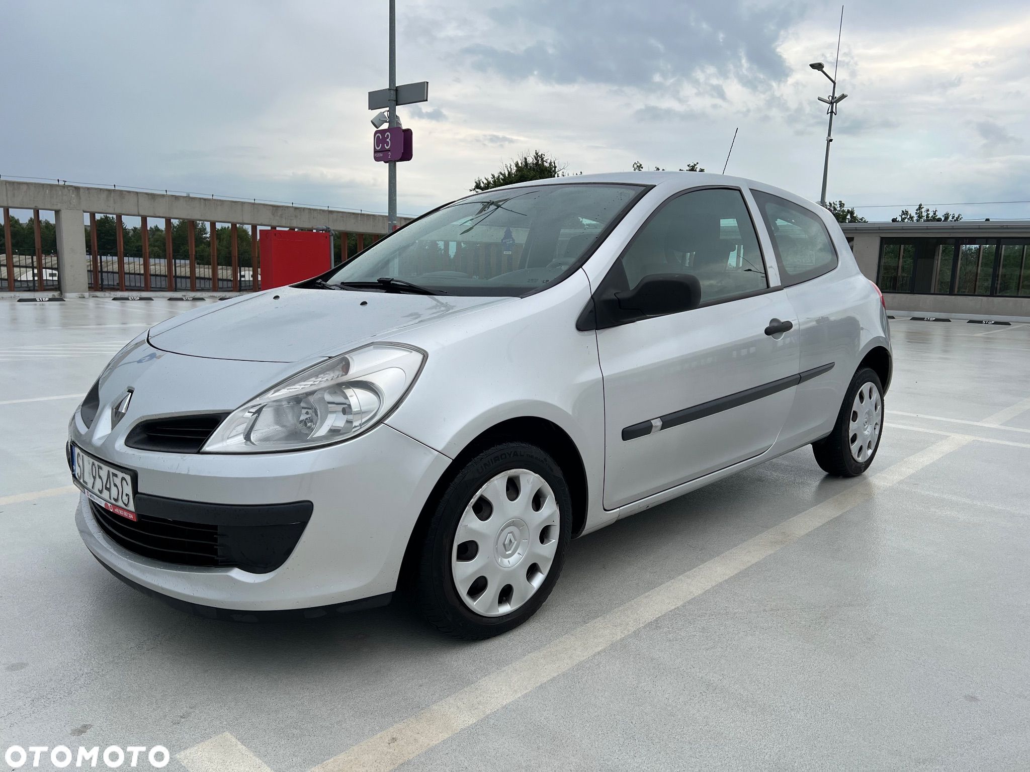 Renault Clio - 1