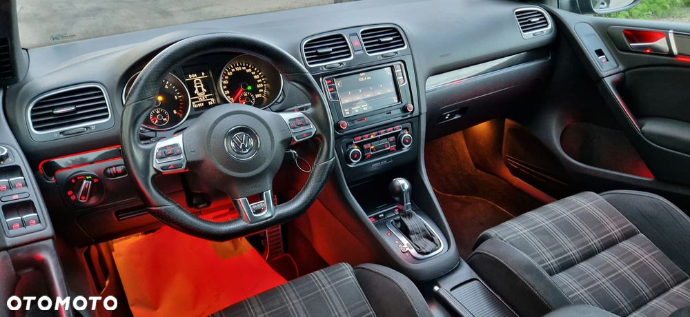 Volkswagen Golf 2.0 TDI DPF DSG GTD - 17