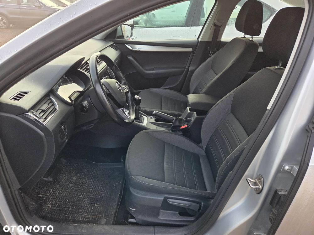 Skoda Octavia 1.6 TDI Active - 6