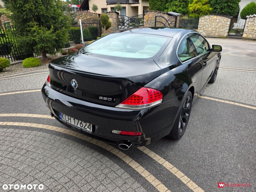 BMW Seria 6 650 i - 12