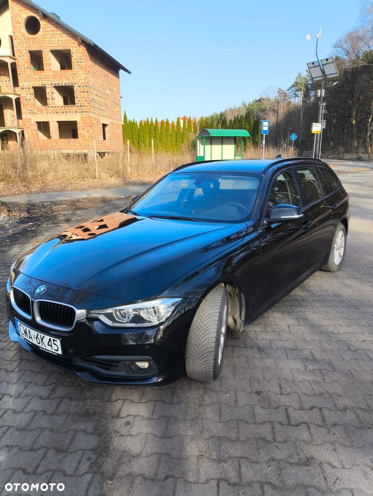 BMW Seria 3 320i - 4