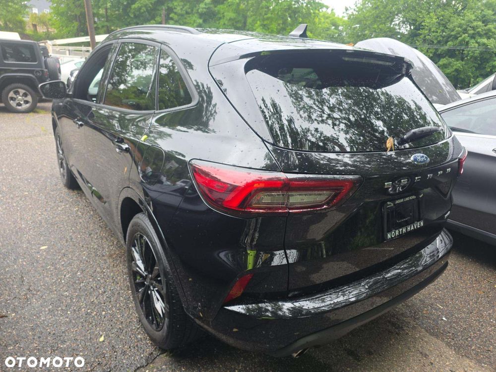 Ford Escape - 4
