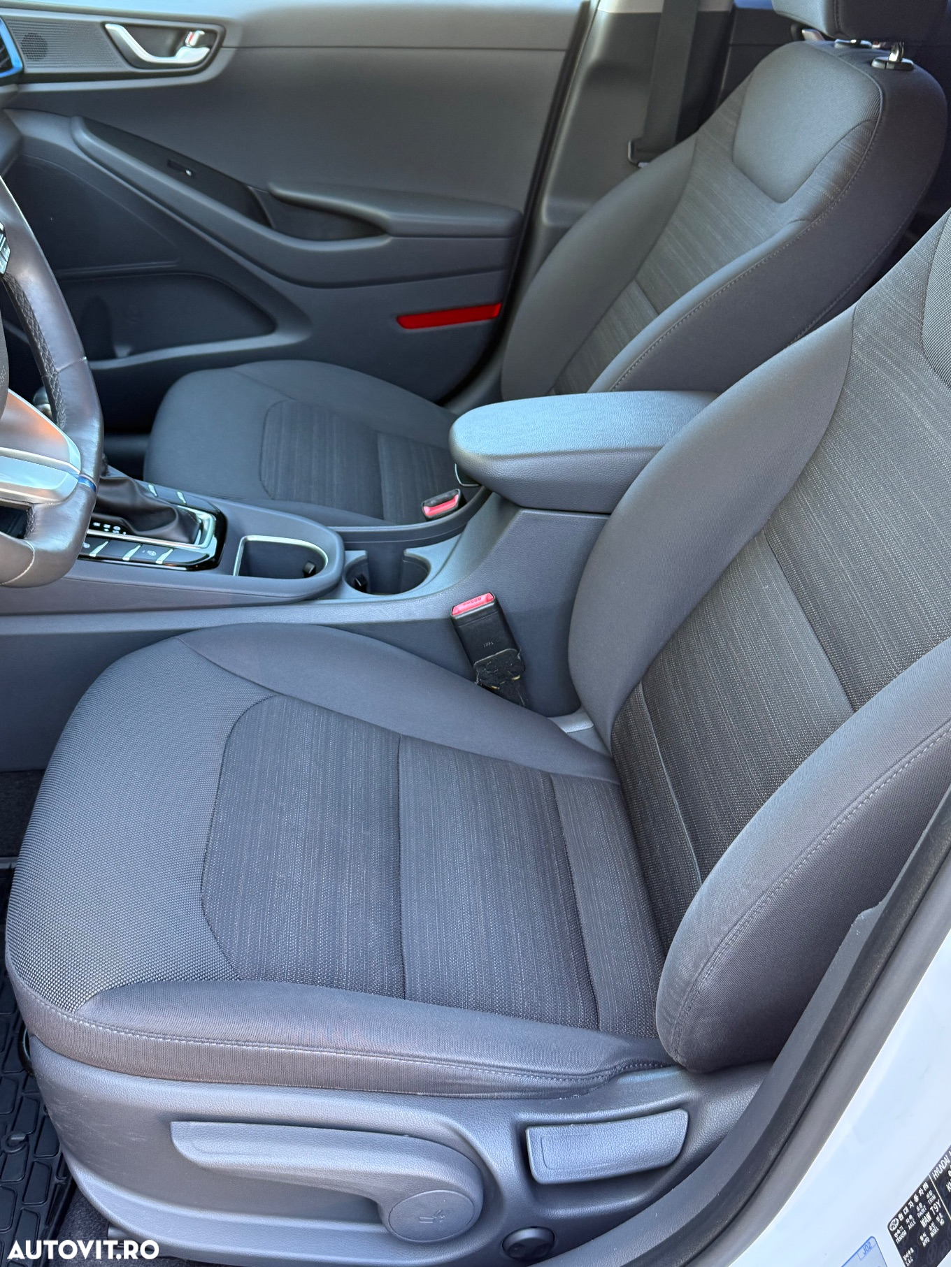 Hyundai IONIQ Hybrid 1.6 GDI Style - 8