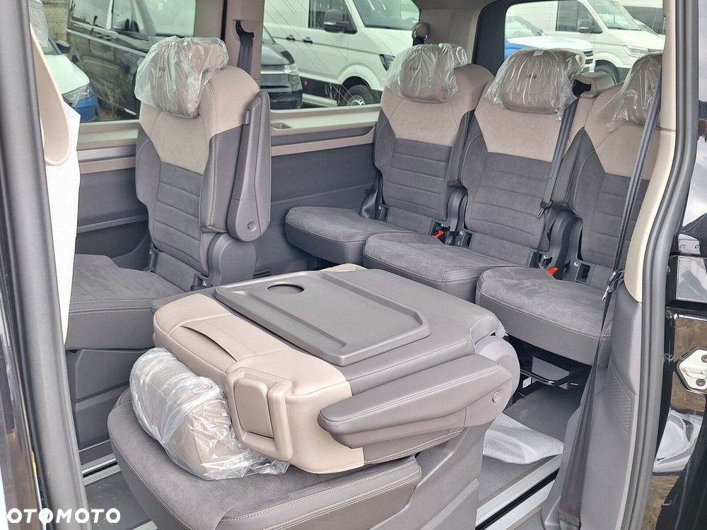 Volkswagen Multivan - 15