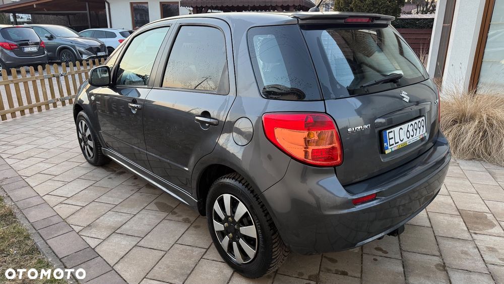 Suzuki SX4 1.6 VVT 4x2 Comfort - 5